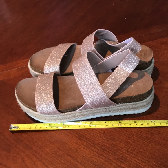 Madden girl metallic platform strappy sandals shoes size 7M - Picture 5 of 14